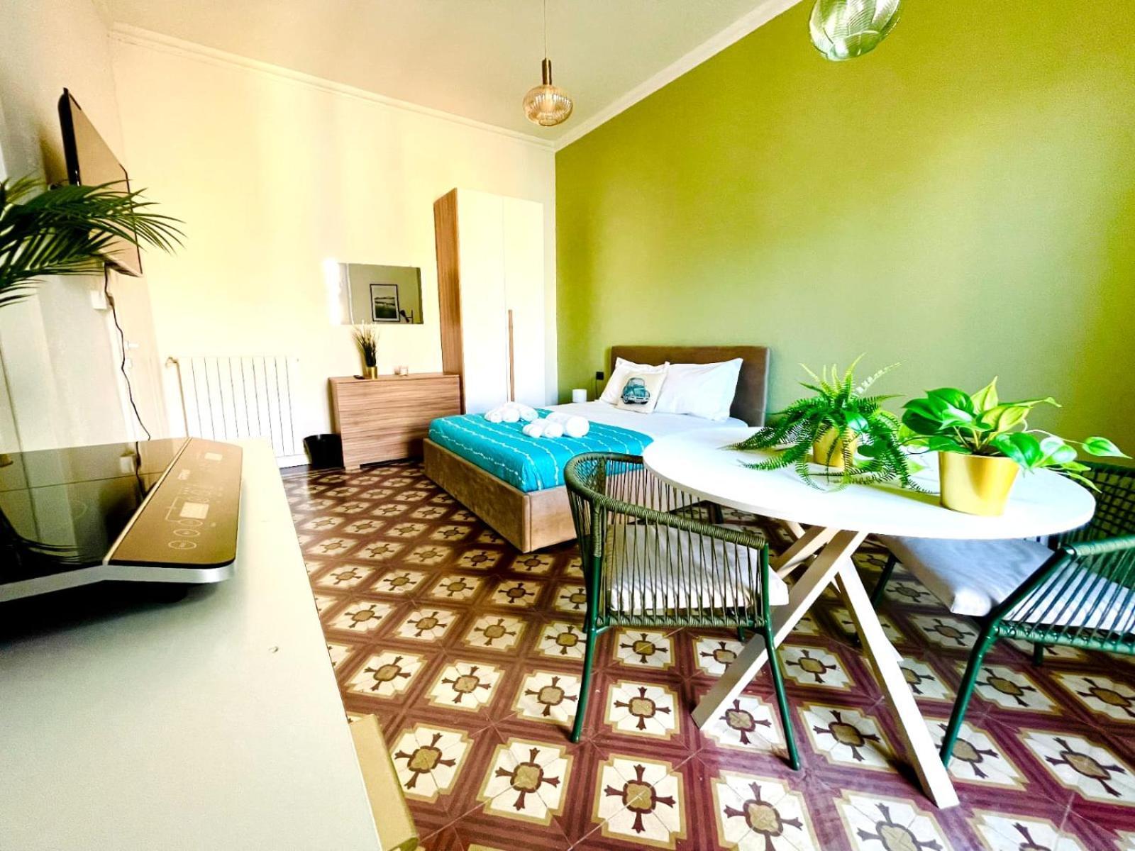 מילאנו Charming Rooms Loreto 8 מראה חיצוני תמונה