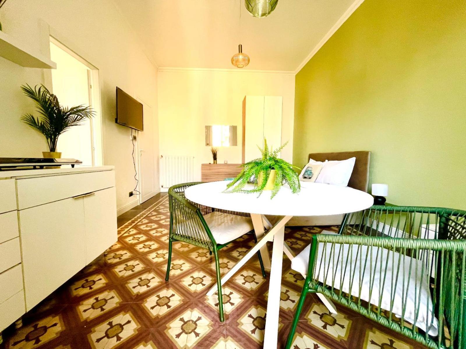 מילאנו Charming Rooms Loreto 8 מראה חיצוני תמונה